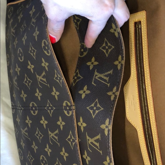 Luis Vuitton messenger bag - Picture 6 of 7